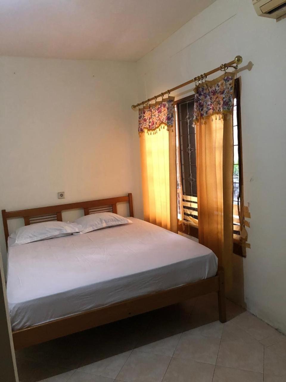 Oyo 90482 Rumah Oma Syariah Kupang  외부 사진
